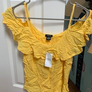 XS Rue21 yellow top